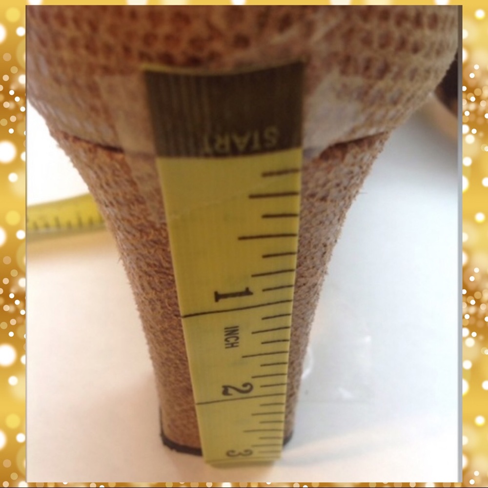 VINTAGE  SPANISH TEXTURED CASABLANCA HEEL - Picture 5 of 7